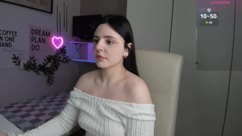 Snapshot of liawoow chatting on 25, 11, 2025 Lia online show from 25, 11, 2025