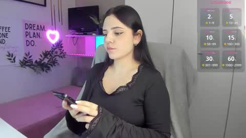 Snapshot of liawoow chatting on 16, 12, 2025 Lia online show from 16, 12, 2025