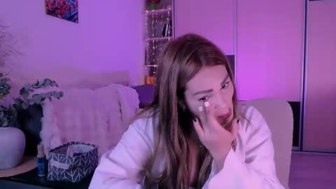 Snapshot of libra_mia chatting on 18, 9, 2025 libra_mia online show from 18, 9, 2025