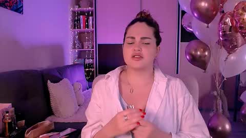 Snapshot of libra_mia chatting on 8, 10, 2025 libra_mia online show from 8, 10, 2025