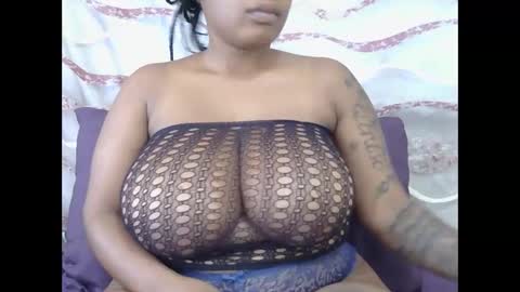 lickabletash98 online show from 24, 1, 2025