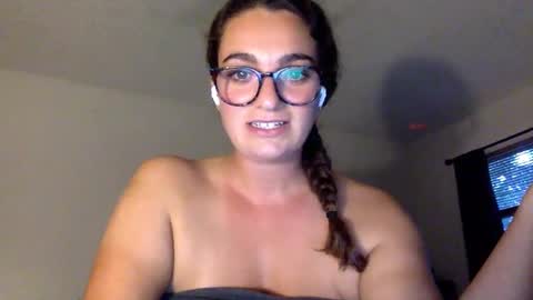 lickit19375 online show from 5, 11, 2025