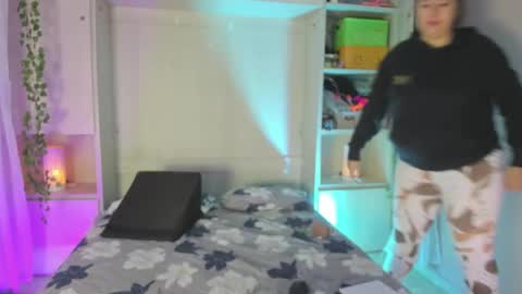         online show from 9, 2, 2026