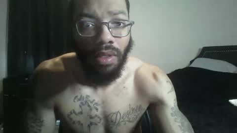 Snapshot of liightskinlover chatting on 17, 12, 2025 liightsinlover online show from 17, 12, 2025