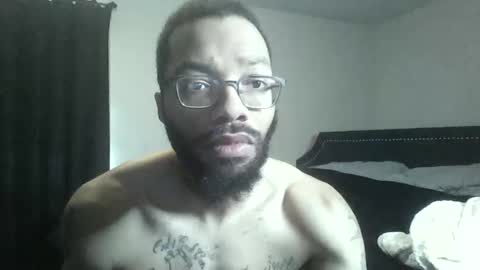 Snapshot of liightskinlover chatting on 18, 12, 2025 liightsinlover online show from 18, 12, 2025