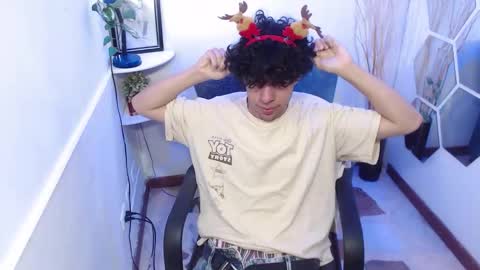 Snapshot of liil_boy chatting on 2, 12, 2025 Lil Boy- online show from 2, 12, 2025