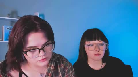 lika_pop online show from 5, 12, 2025