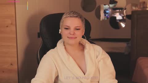 likaaberry online show from 30, 11, 2025