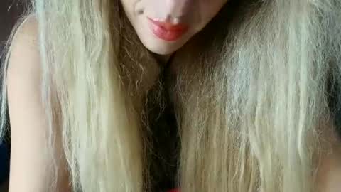 Snapshot of like_firebird chatting on 2, 3, 2026 Mia Onlyfans link - online show from 2, 3, 2026