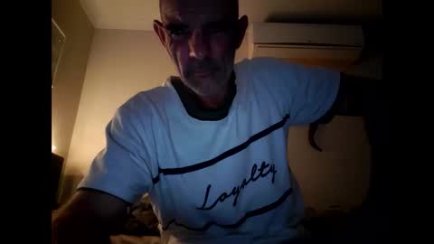 Snapshot of liketowatch1234529419 chatting on 19, 5, 2026 liketowatch1234529419 online show from 19, 5, 2026