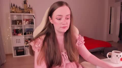 Snapshot of lil_happiness chatting on 30, 9, 2025 for free registration 3 online show from 30, 9, 2025