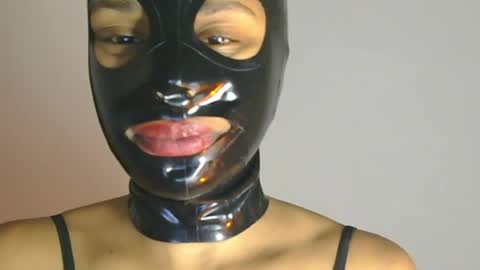 Snapshot of lil_ith chatting on 5, 5, 2026 Lilith online show from 5, 5, 2026