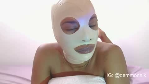 Snapshot of lil_ith chatting on 13, 7, 2026 Lilith online show from 13, 7, 2026