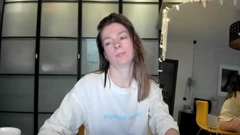 Snapshot of lil_uff chatting on 21, 6, 2026 aka princessmaya online show from 21, 6, 2026