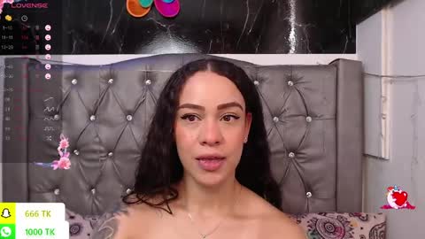 Snapshot of lila_gummy_ chatting on 4, 5, 2026 online show from 4, 5, 2026