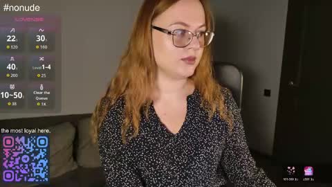 Snapshot of lila_pitt chatting on 9, 5, 2026 lila_pitt online show from 9, 5, 2026