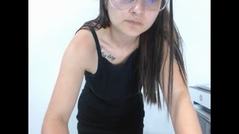 Valeri Villalobos  IG villa lobosvaleri online show from 29, 5, 2026