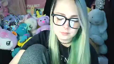 Snapshot of lilemmy1999 chatting on 8, 1, 2025 emily ryanson online show from 8, 1, 2025