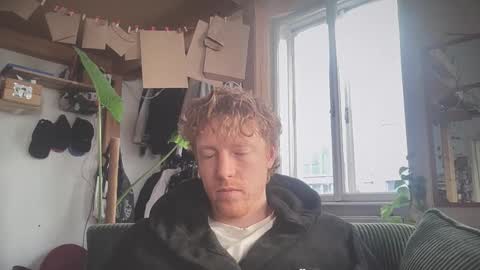 Snapshot of lilginge1 chatting on 7, 1, 2026 lilginge1 online show from 7, 1, 2026