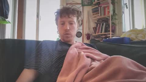 Snapshot of lilginge1 chatting on 14, 1, 2026 lilginge1 online show from 14, 1, 2026