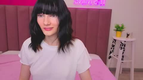 Snapshot of lili_flowerr chatting on 16, 6, 2026 Lilli follow me kiss online show from 16, 6, 2026
