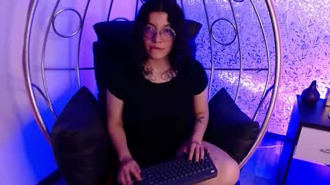  Lili  online show from 10, 1, 2026