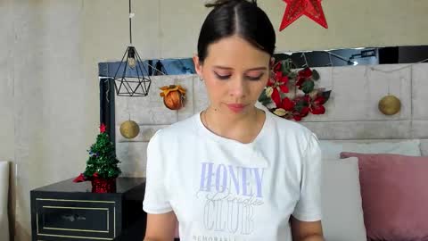 LilyJensen online show from 21, 12, 2025