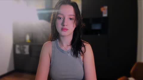 Snapshot of lililaluna chatting on 4, 12, 2024             ...  online show from 4, 12, 2024