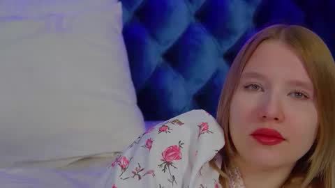 LiliLinn online show from 18, 11, 2025