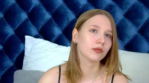 Snapshot of lililinn chatting on 15, 7, 2026 LiliLinn online show from 15, 7, 2026