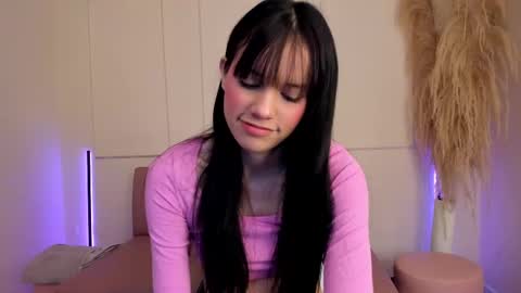 Snapshot of lilily_lv chatting on 18, 9, 2025 Lilly online show from 18, 9, 2025