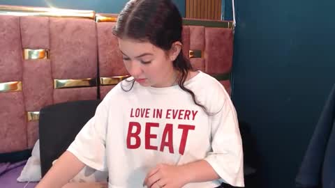 lilimini online show from 14, 4, 2026