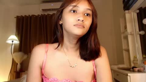 Chloe online show from 5, 3, 2025