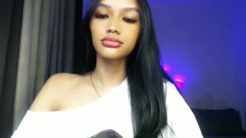 Snapshot of lilit_sensual chatting on 2, 5, 2026 Chloe online show from 2, 5, 2026