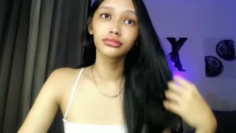 Snapshot of lilit_sensual chatting on 22, 5, 2026 Chloe online show from 22, 5, 2026