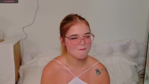 Lilith Bonheur online show from 4, 12, 2025