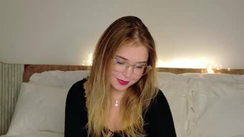 Lilith Bonheur online show from 1, 2, 2026