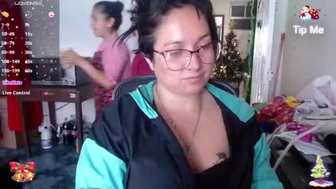 Snapshot of lilith_camp chatting on 13, 12, 2024 Laura lopez online show from 13, 12, 2024
