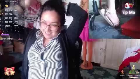 Snapshot of lilith_camp chatting on 16, 12, 2024 Laura lopez online show from 16, 12, 2024