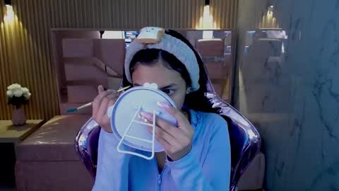 Snapshot of lilith_petit_sub chatting on 19, 1, 2025 Lilith  online show from 19, 1, 2025