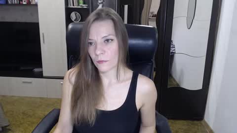 lilith small21 online show from 25, 11, 2025