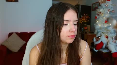 Abril  online show from 4, 12, 2025