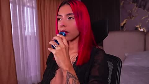 Snapshot of lilithluxor_ chatting on 4, 5, 2026 Lilith online show from 4, 5, 2026