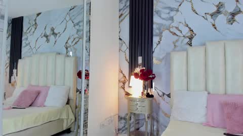 Lilith  online show from 7, 4, 2026