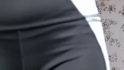 Snapshot of lilithmoonx_ chatting on 4, 3, 2026 lilithmoonx_ online show from 4, 3, 2026