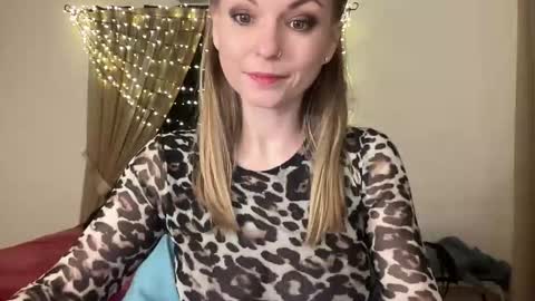 lilithnewdawn online show from 5, 3, 2026