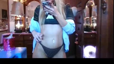 Lilithohfish online show from 23, 10, 2025