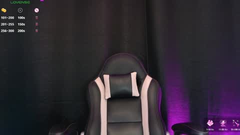 Snapshot of lilithwallkeer chatting on 17, 12, 2024 Maria online show from 17, 12, 2024