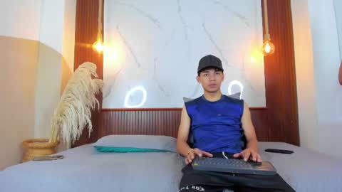 lillian_lee1 online show from 17, 6, 2026