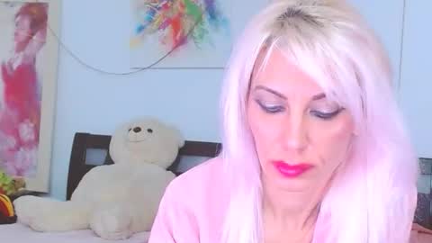 Lara online show from 16, 12, 2025